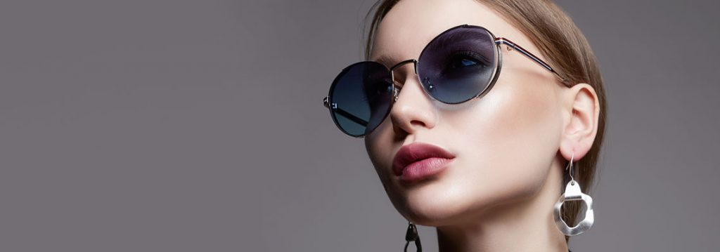 Porter Des Lunettes De Soleil En Permanence